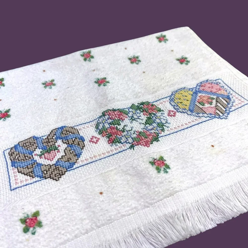 Vintage Cross Stitch Hearts Floral Hand Towel Fringe White 18x10.5 Cottage